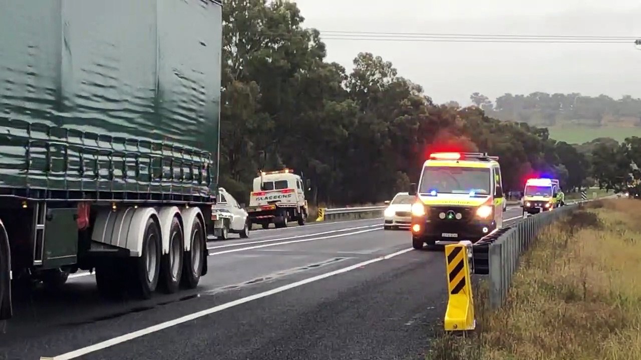 Traffic slows after Sturt Highway crash | May 12, 2022 | The Daily Advertiser