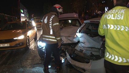 Beşiktaş'ta zincirleme trafik kazası: 2 yaralı