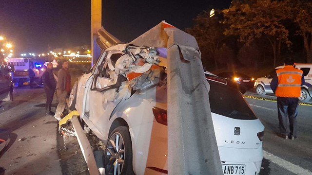 TEM Otoyolu'nda feci kaza: 1 kişi hayatını kaybetti