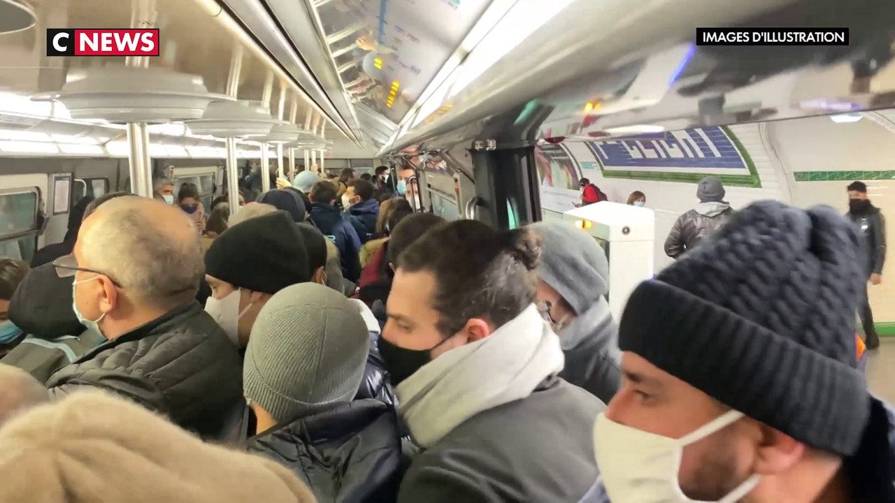 Port du masque : fin de l'obligation dans les transports et dans les avions