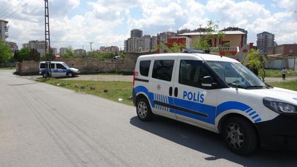 Son dakika haber: Silahlı dehşet: Tartıştığı annesini ve rastgele ateş açıp komşusunu vurdu