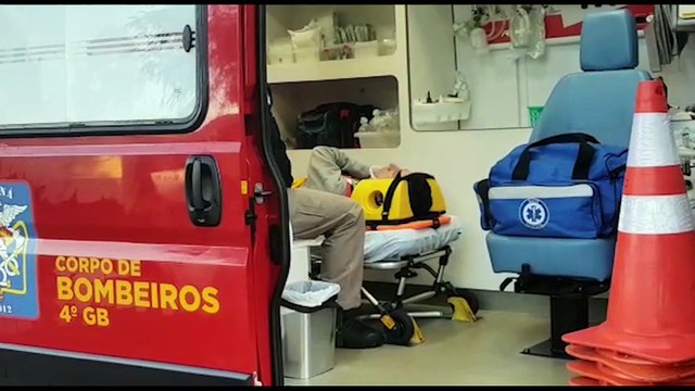 Ciclista fica ferido após bater contra porta de carro no Bairro Floresta