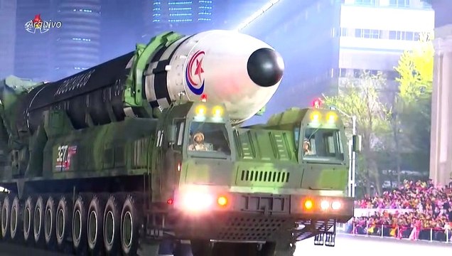 Coreia do Norte dispara míssil balístico