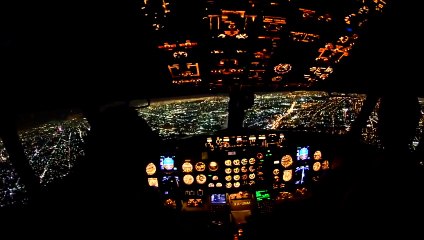 Uçak Kokpitinden İniş Anı