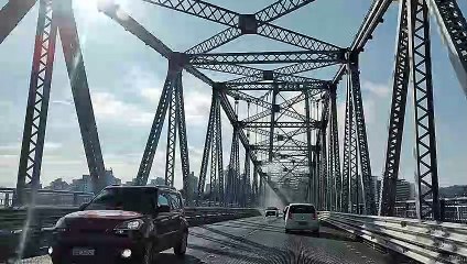 Ponte Hercílio Luz toma primeiro "banho" antes de completar 96 anos