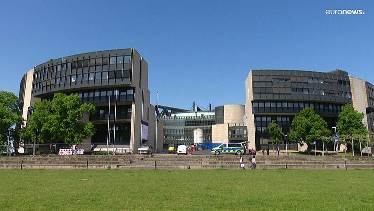 Landtagswahl in Nordrhein-Westfalen: CDU und SPD kämpfen um die Spitze