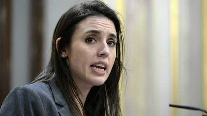 Nuevo capricho de Montero permitirá interrumpir el embarazo a partir de los 16 años sin permiso de los padres