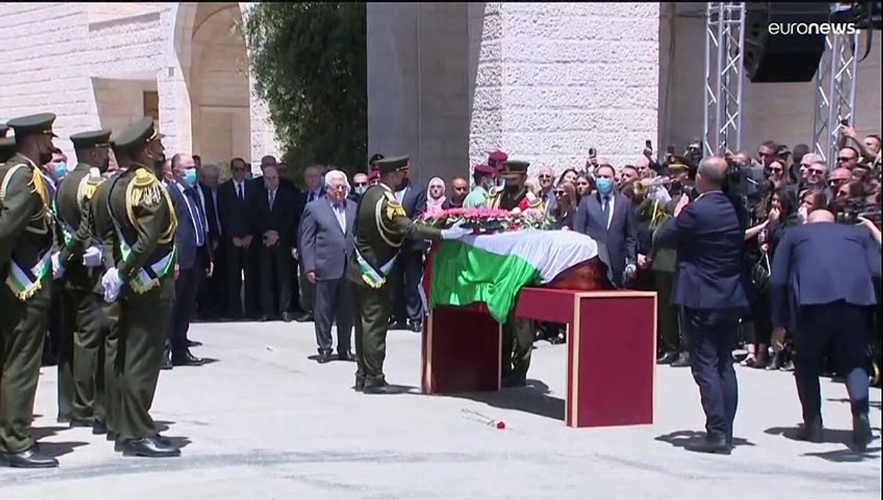 La Palestina saluta Abu Akleh. Abbas: "no a indagini con Israele sulla morte"