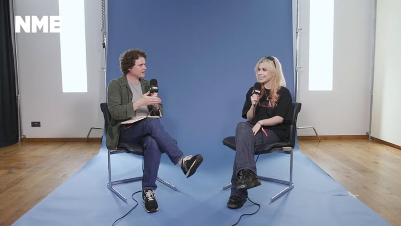 Abby Roberts on debut EP ‘Ashes’, being inspired by Lana Del Rey & performing live