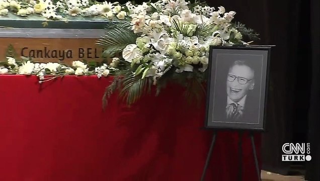 Fazıl Say'dan babasına 'Babam Ahmet Say' bestesi ile veda