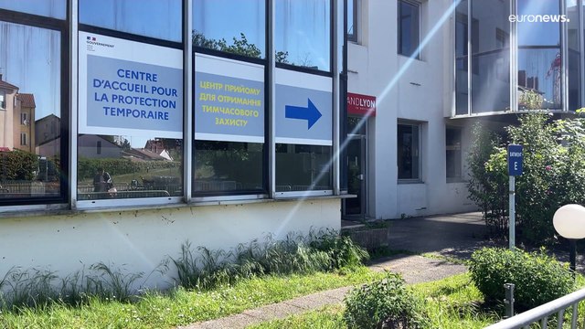 Francia recibe refugiados ucranianos con un permiso de residencia temporal