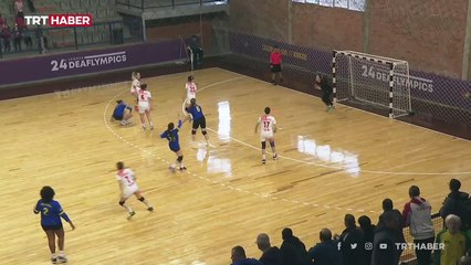 Kadın Hentbol Milli Takımı kalecisi Şilan Okçu'dan muhteşem gol