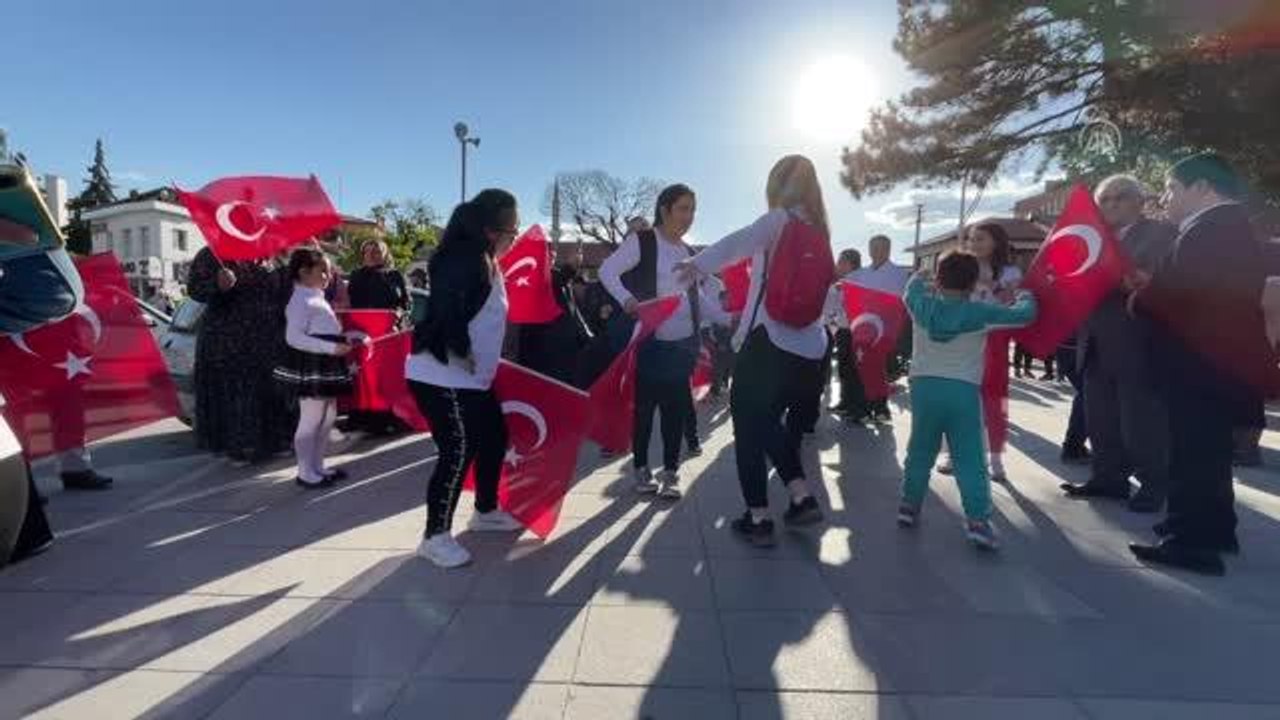 Son dakika haberi | Çorum'da temsili askerlik yapacak engellilere "asker kınası" yakıldı