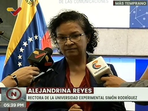 Universidades LAIUCOM y Simón Rodríguez firman convenio vinculado a estudios especiales de la comunicación