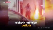 Binanın girişindeki elektrik kabloları patladı