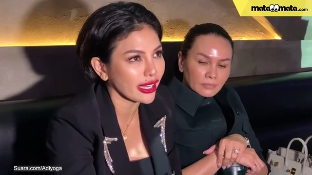 Nikita Mirzani Bahas Hubungan dengan Eks Pembalap MotoGP John Hopkins