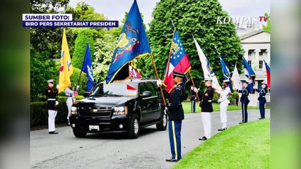 Pesan Jokowi Saat Isi Buku Tamu Kenegaraan di Gedung Putih AS