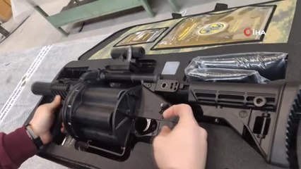 MKE tarafından üretilen ve Jandarma'ya verilmek üzere anlaşılan 40 mm Tamburalı Bombaatarların 500 adetlik son partisi de teslim edildi