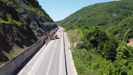Bartın-Karabük kara yolundaki heyelan bölgesinde güçlendirme çalışması