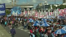 Protestas por las calles de Argentina contra las políticas del gobierno y el FMI