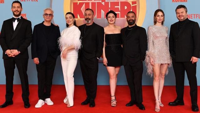 Netflix'in yeni dizisi Erşan Kuneri nin galası yapıldı! Cem Yılmaz, 2. sezon için yeşil ışık yaktı