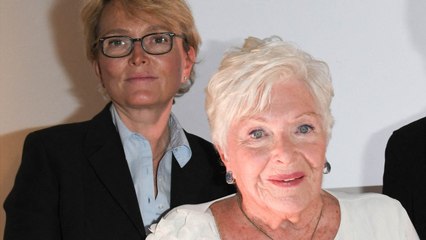 GALA VIDEO - Line Renaud fusionnelle avec Claude Chirac : « Bernadette était un peu jalouse "