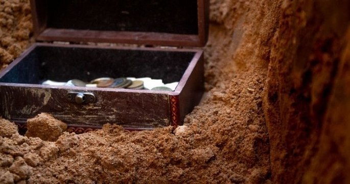 Des chercheurs d'or ont trouvé un trésor enfoui par les nazis, sous une ancienne maison close