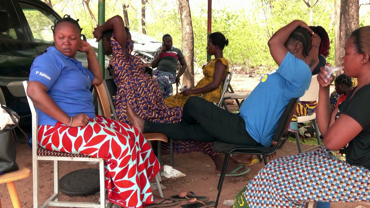 Families desperately await news of Burkina miners trapped for 26 days