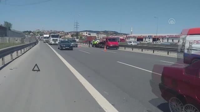 Son dakika haberleri... TEM Otoyolu'nda zincirleme kaza nedeniyle trafik yoğunluğu yaşandı