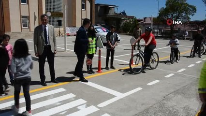 Öğrencilere uygulamalı trafik eğitimi
