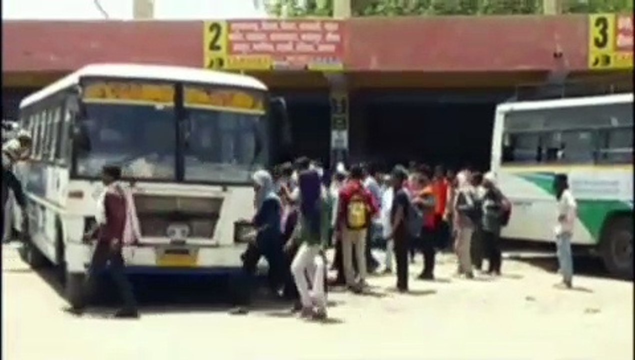 Forty percentकांस्टेबल भर्ती परीक्षा- पहले दिन...