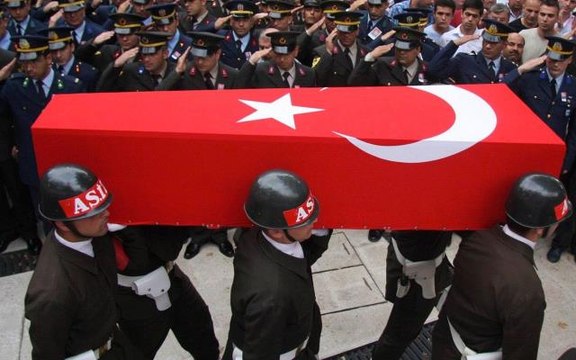 Son Dakika: Pençe-Kilit Operasyonu'ndan acı haber! 1 askerimiz şehit, 3 asker yaralı