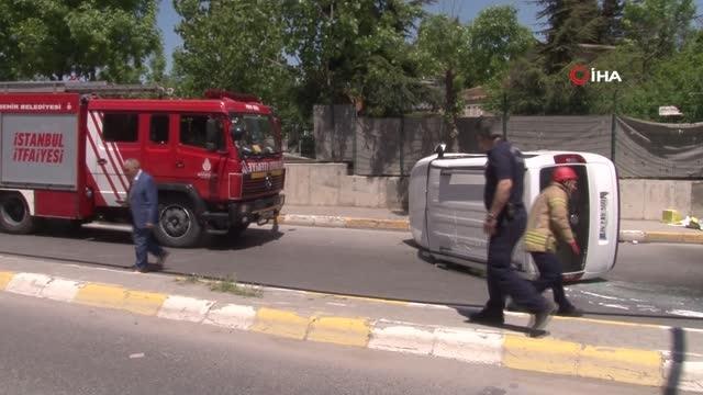 Son dakika haber... Pendik'te lüks otomobilin çarptığı ticari araç yan yattı: 1 yaralı