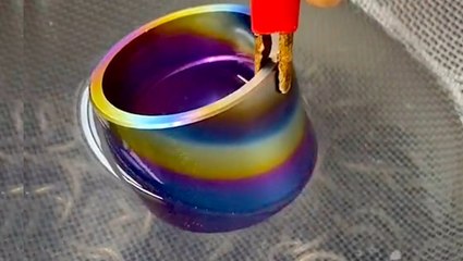 Dipping process instantly transforms metal jewelry