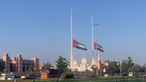 الأعلام منكسة في الإمارات حدادا على رئيسها الشيخ خليفة بن زايد آل نهيان