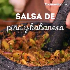 Picosa pero irresistible, prueba esta salsa de piña asada con habanero