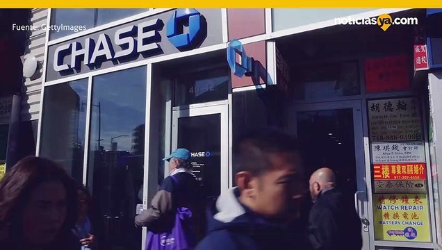 Los precios récord más altos de la gasolina están consumiendo el gasto de los estadounidenses