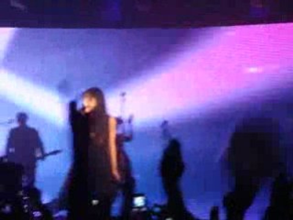 Jenifer - Comme un hic (live lille)