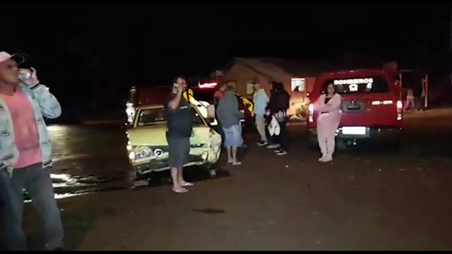 Grave colisão deixa carros destruídos e homem ferido no Brasmadeira