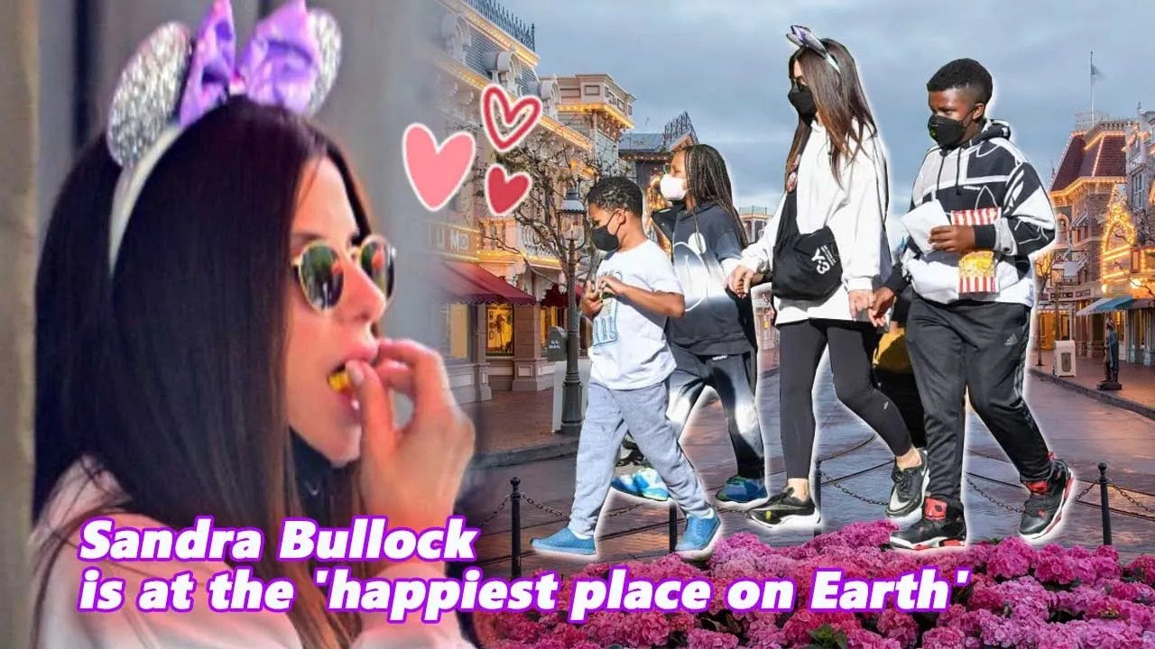 Sandra Bullock is at the 'happiest place on Earth' with Louis, 12, & Laila, 10