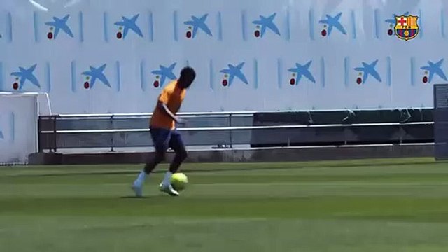 Buena vibra de Ansu Fati en los entrenamientos del Barça / FCB
