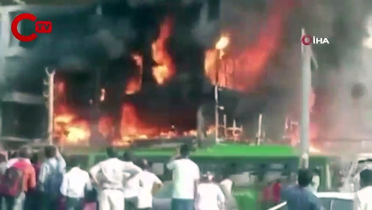 Hindistan'da yangın faciası: 27 ölü, 40 yaralı