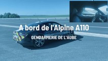 A bord de l'Alpine A110 des gendarmes de l'Aube