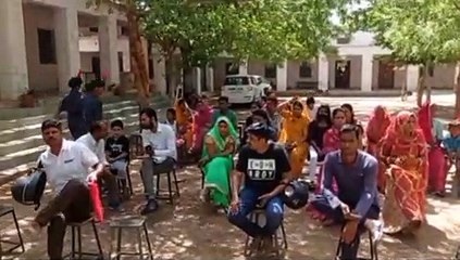 महात्मा गांधी इं​ग्लिश मीडियम स्कूलों में खुली लॉटरी