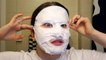 Plaster mask dries hard while deeply hydrating the skin