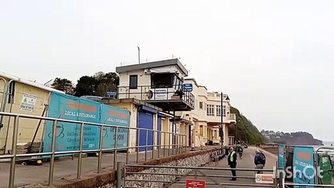 Teignmouth Eastcliff beach