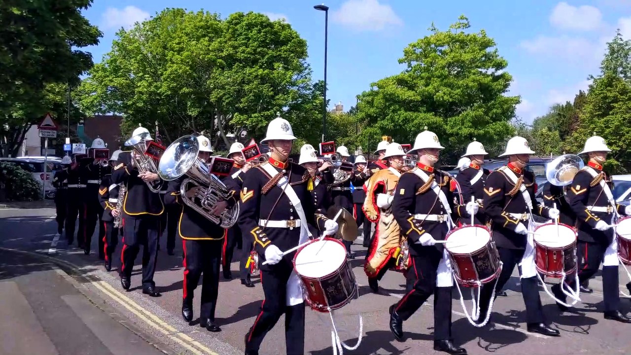 Fareham's Falklands 40 Freedom March heads into West Street