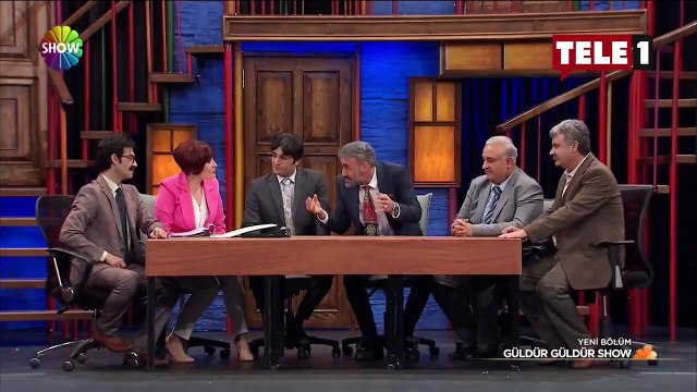 Güldür Güldür'ün geçen hafta sosyal medyada 'sansür' tartışmalarına neden olan Nurredin Nebati skeci 'sonunda' yayınlandı