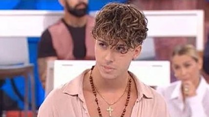 Amici 21, Mattia si esibisce con Francesca Tocca. Fabrizio Prolli: “Sembrava il bambino” Durante l’u