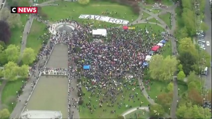 Etats-Unis : mobilisations pour le droit à l'avortement